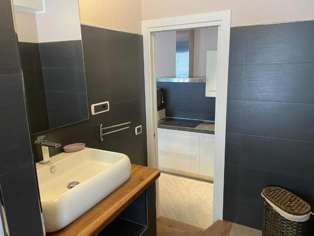 Apartment Civico 8 *